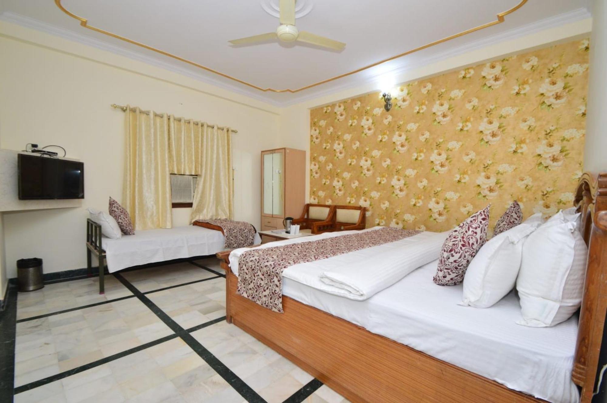 Hotel Vijay Niwas ชัยปุระ ภายนอก รูปภาพ